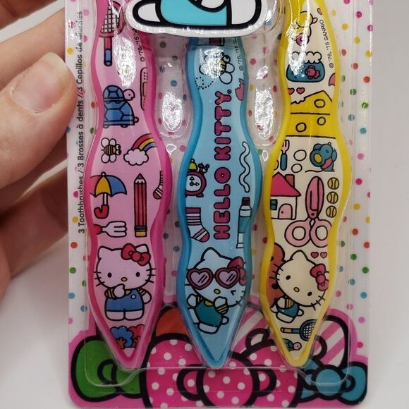 Hello Kitty toothbrush 3 pack - Picture 3 of 5